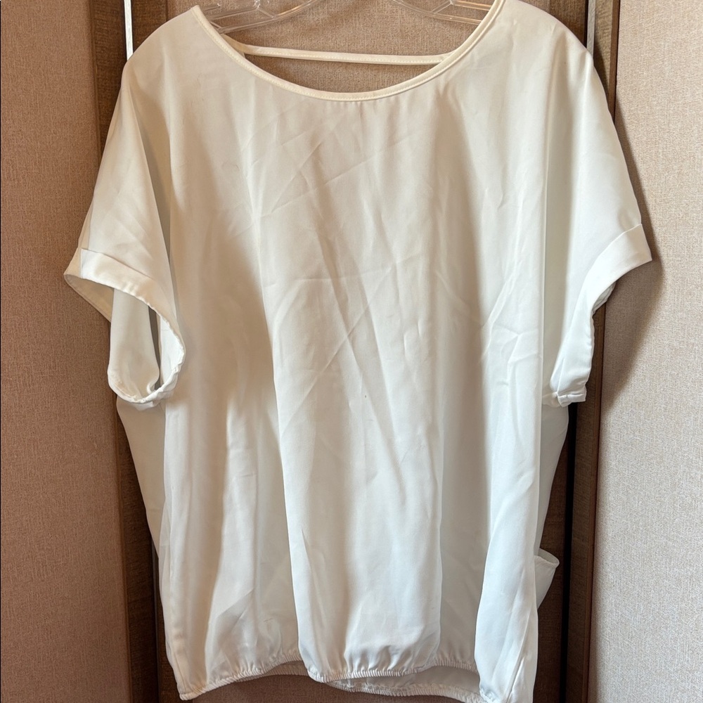 FINAL MARKDOWN SHEIN Cream Short Sleeve open back Top large